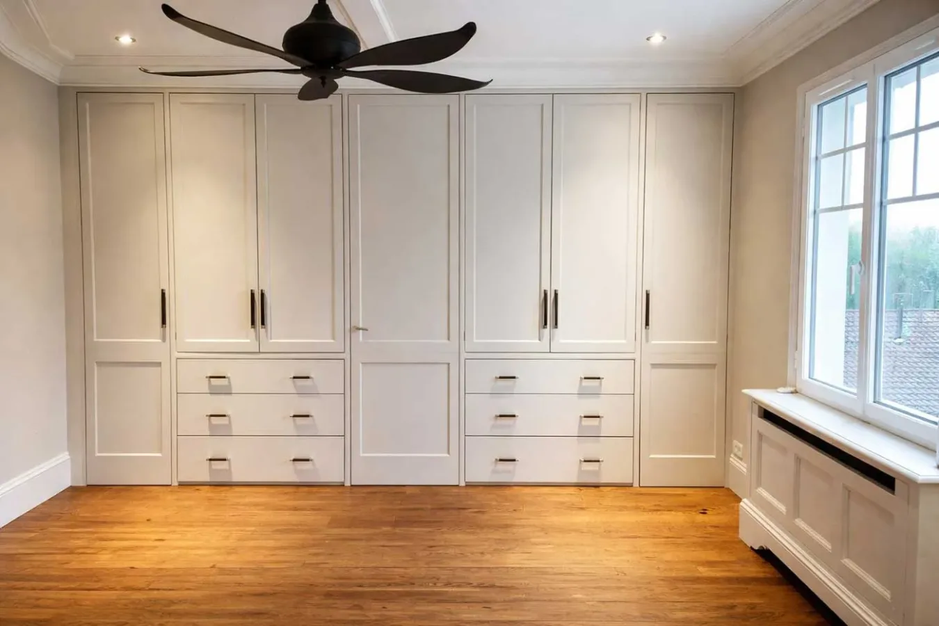 Fitted Wardrobe — Private