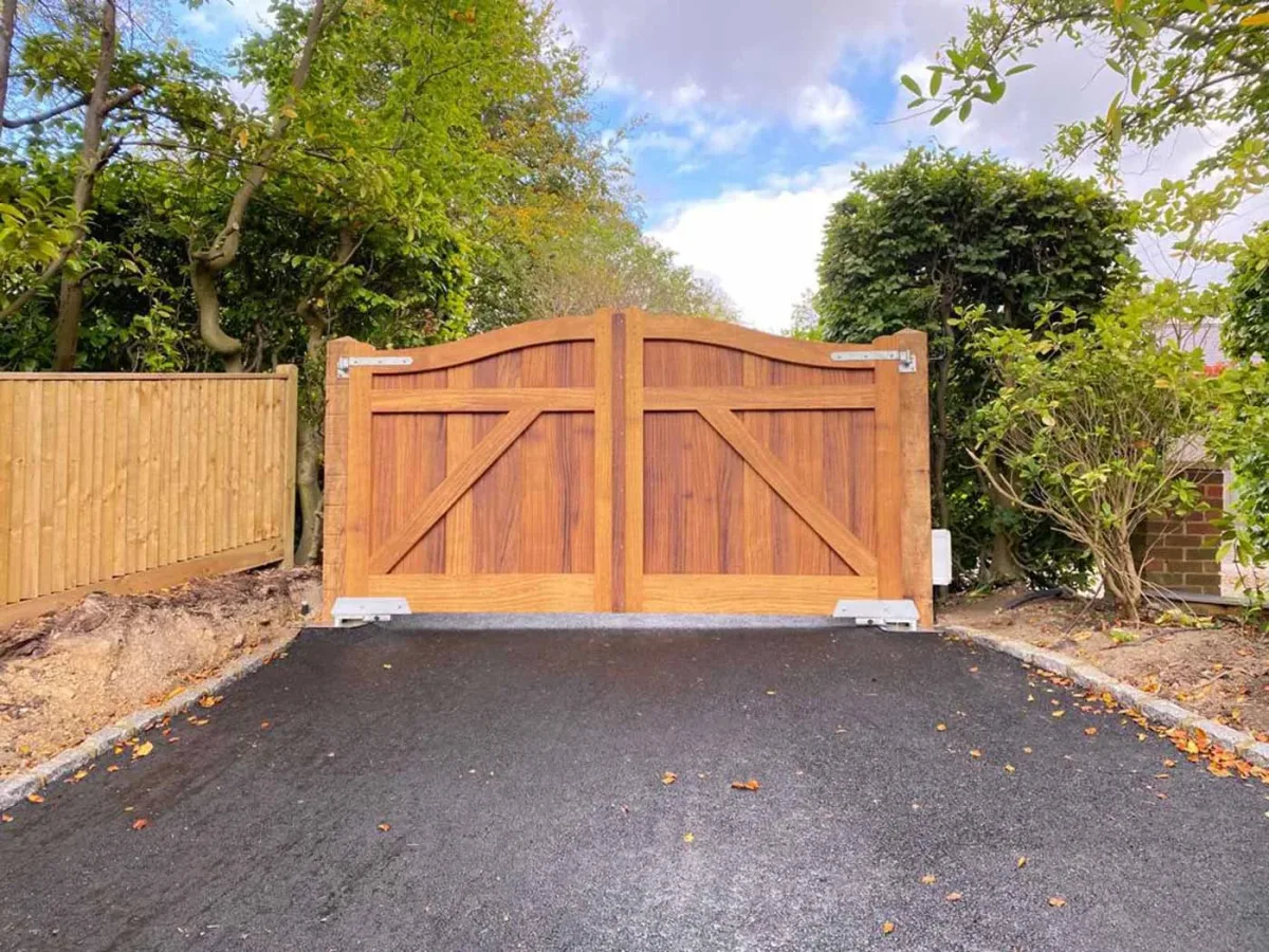 Iroko Swan Neck Gates — Crowborough