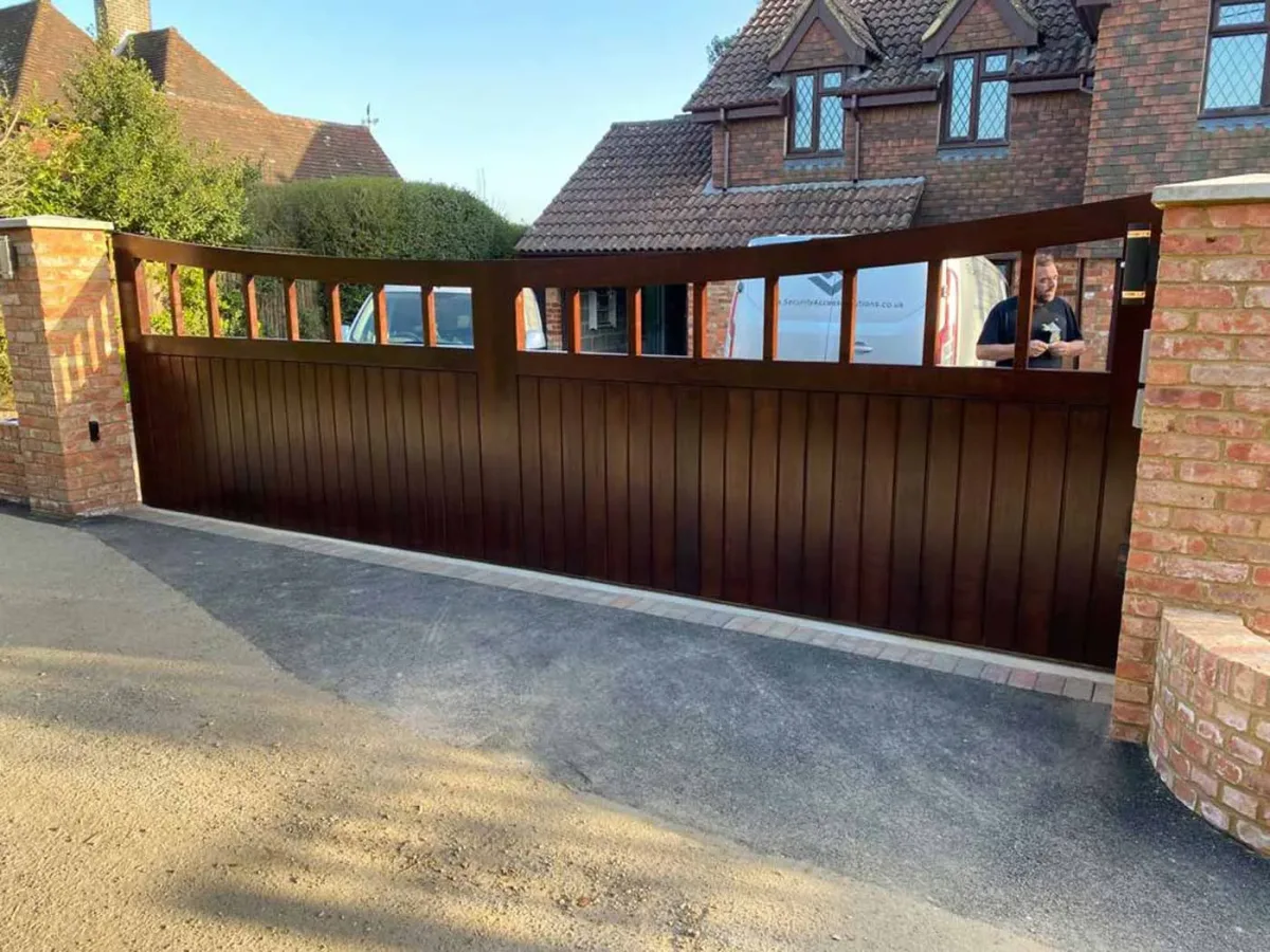 Iroko Sliding Gates — Uckfield