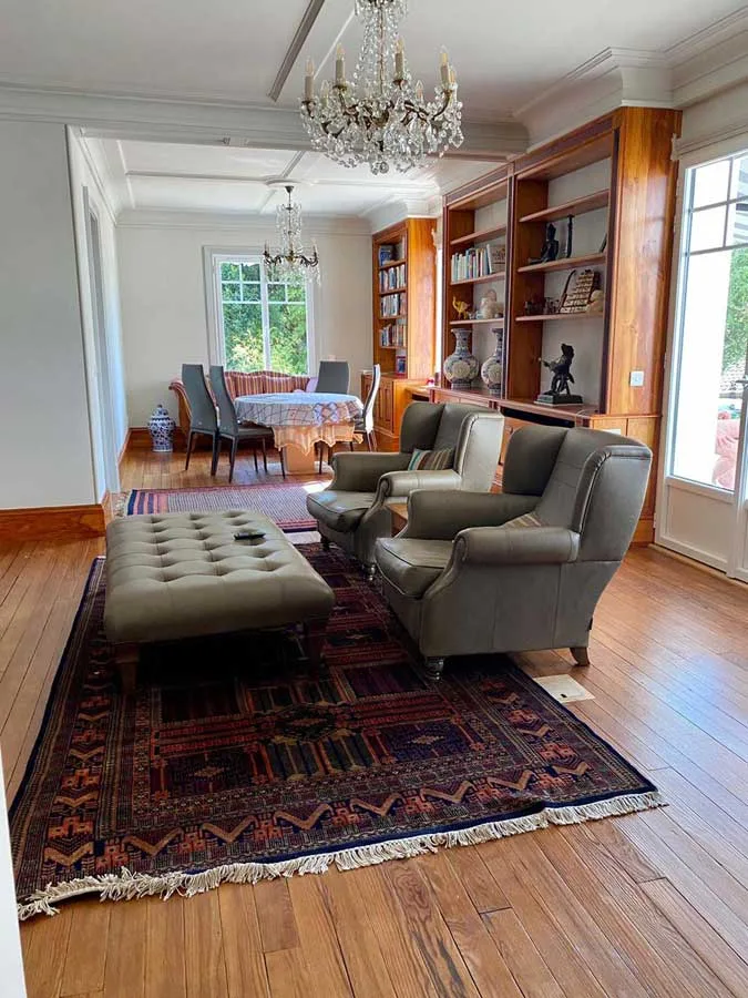 Bookcases — Private